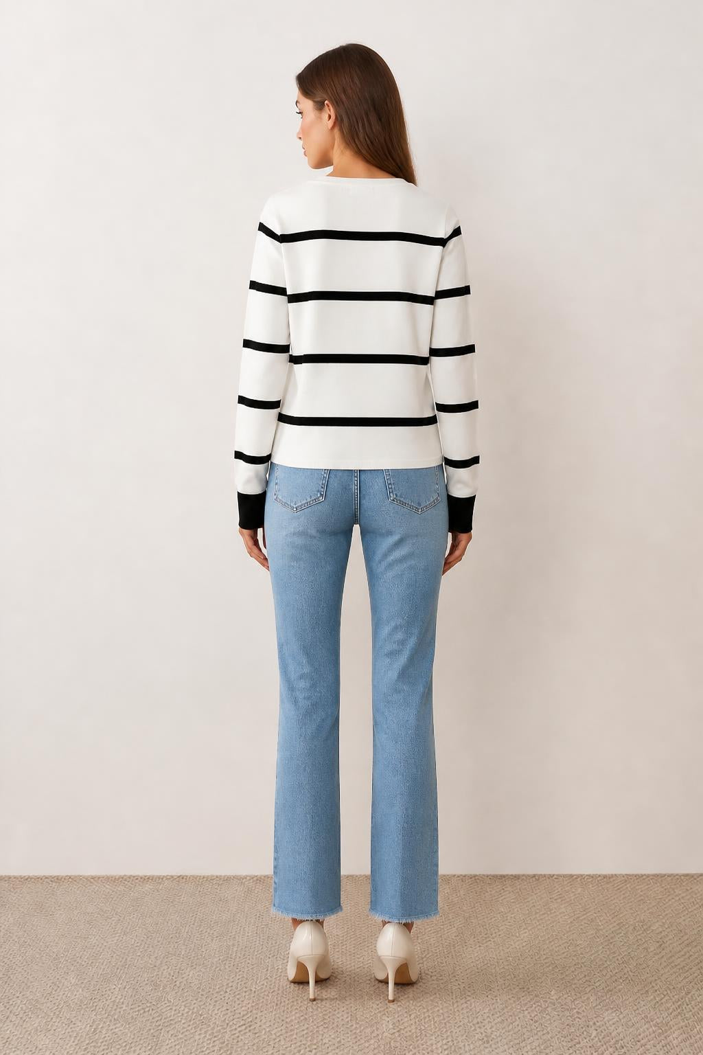Mia | Oversized Sweatshirt, Casual Loose-Fit Printed Crewneck - back view