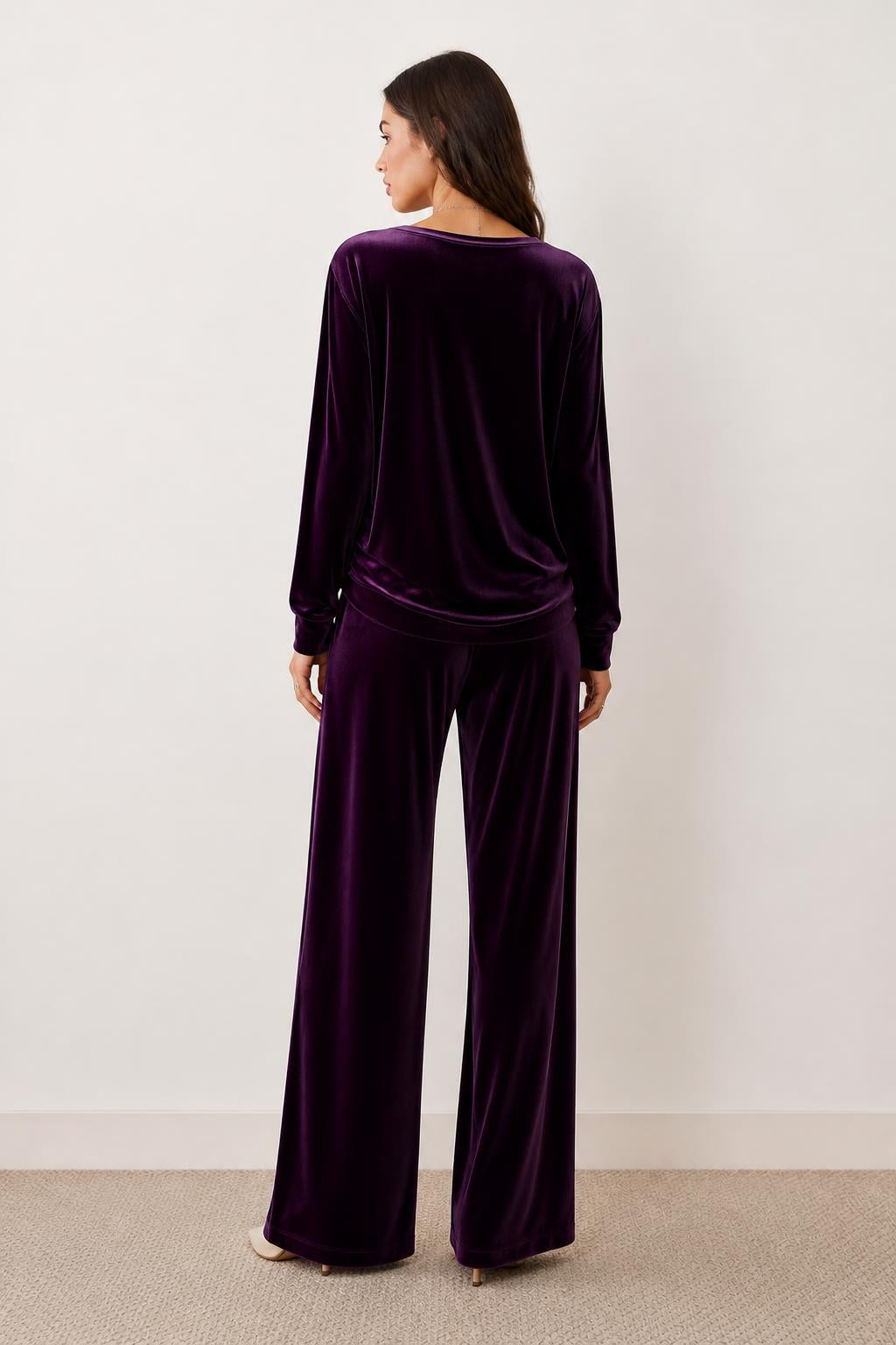 Emma | Velvet Outfit Women, Solid Two-Piece Set for Autumn/Winter - back view