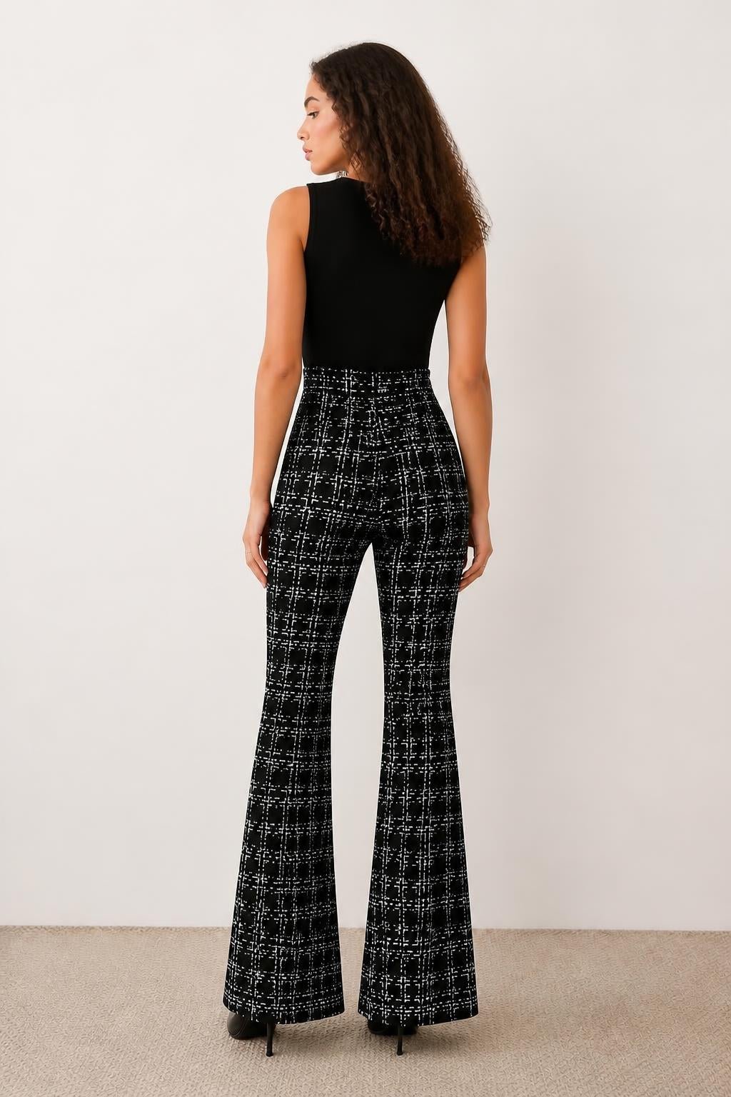 Sofia | Straight Leg Pants Women, Stretch High-Waist Checked - back view