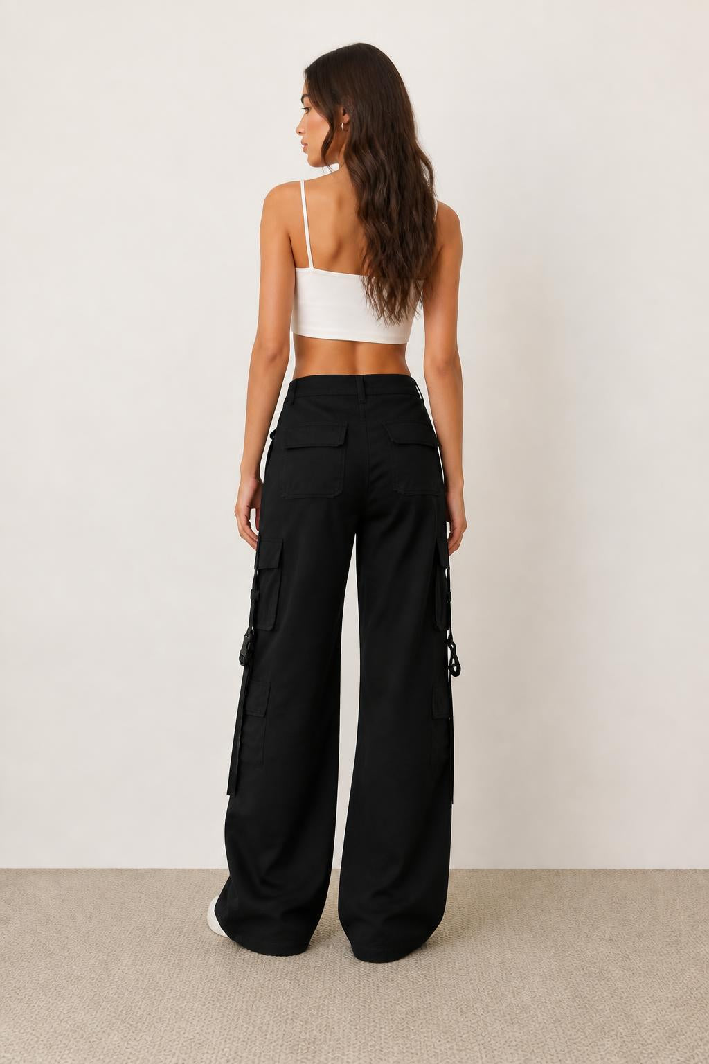 Mia | Wide Leg Cargo Pants, Retro Style with Pockets - back view