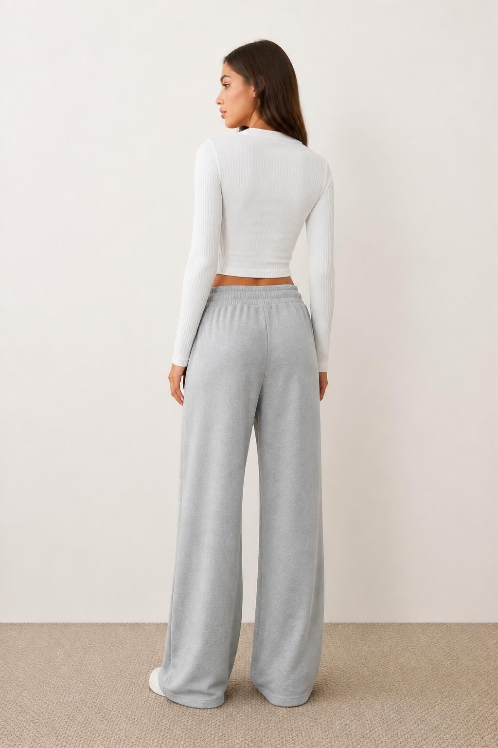 Emma | Wide Leg Jogging Pants Women, Elastic Waist, Pockets, Light Gray - back view