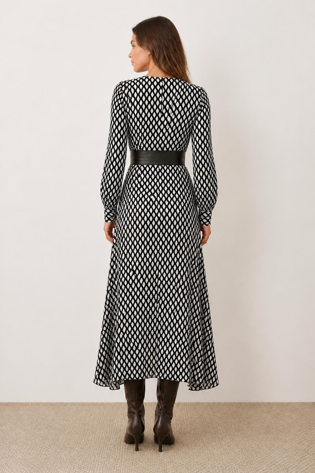 Charlotte | Vintage Dress, Waist-Fitted Printed Shirt Style with Puff Sleeves - back view