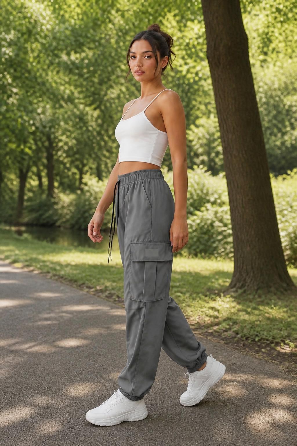 Olivia | Cargo Pants for Women, Relaxed Fit with Cuffs and Pockets